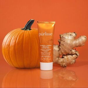 PURLISSE Pumpkin + Ginger Detoxifying Charcoal Mask